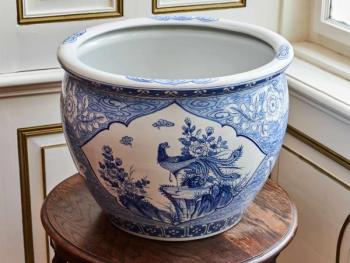 Čínský ručně malovaný porcelánový květináč  Čínský ručně malovaný porcelánový květináč