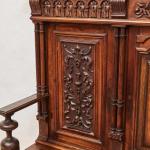 Neorenesanční vyřezávaná lavice s úložným prostore Neorenesanční vyřezávaná lavice s úložným prostore