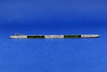 Zlatá brož s brilianty a smaragdy Zlatá brož s brilianty a smaragdy