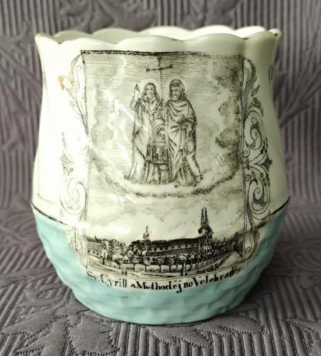 Hrnek - Cyril a Metoděj na Velehradě Hrnek - Cyril a Metoděj na Velehradě