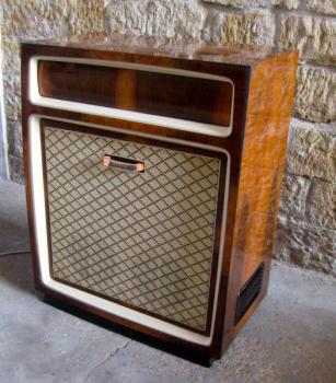 Gramorádio Tesla Maestro Gramorádio Tesla Maestro