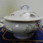 Ručně malovaná terina - Thun, Klášterec, 19. stol. Ručně malovaná terina - Thun, Klášterec, 19. stol.