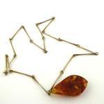 Náhrdelník s velkým přírodním jantarem Náhrdelník s velkým přírodním jantarem