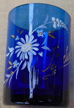 Modrá sklenička a emailem Modrá sklenička a emailem