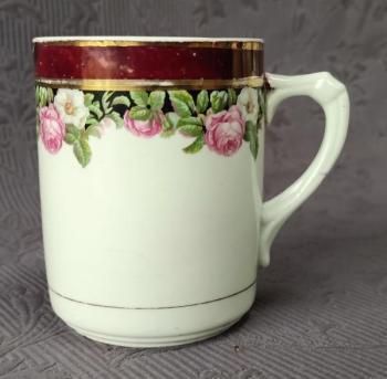 Hrnek s květy Hrnek s květy