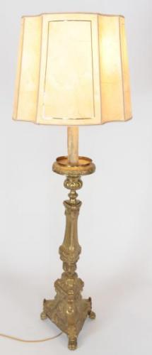 Starožitná stojací lampa z kostelního svícnu Starožitná stojací lampa z kostelního svícnu