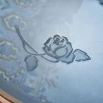 Konferenční stolek vyřezávaný v barokním stylu Konferenční stolek vyřezávaný v barokním stylu