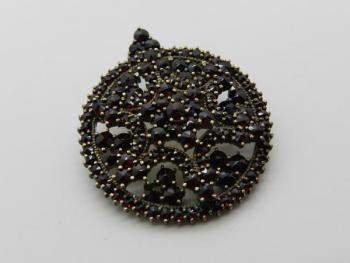 Kulatá Brož Český Granát Kulatá Brož Český Granát