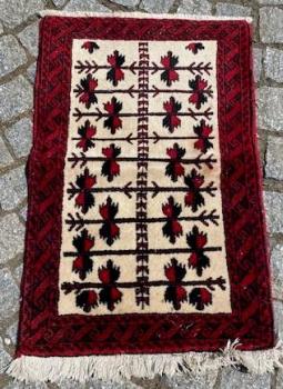 Koberec ručně tkaný 44A  Koberec ručně tkaný 44A