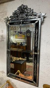 Benátské zrcadlo s volutou  Benátské zrcadlo s volutou