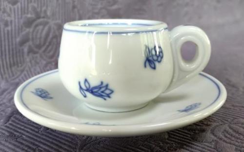 Šálek s podšálkem, zn. Slavkov č.3 Šálek s podšálkem, zn. Slavkov č.3