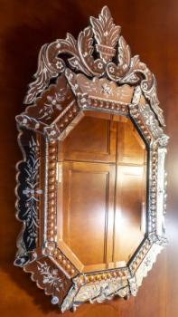 161. Zrcadlo 161. Zrcadlo