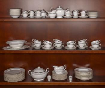 303. Moderní jídelní servis 303. Moderní jídelní servis