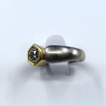 Zlatý prsten s diamantem 0,90 ct Zlatý prsten s diamantem 0,90 ct