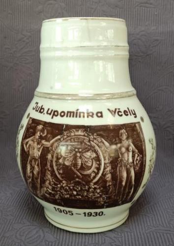 Džbán - Jubilejní upomínka Včely 1905 -1930 Džbán - Jubilejní upomínka Včely 1905 -1930