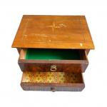 Originální biedermeierovský noční stolek Originální biedermeierovský noční stolek