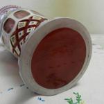 Broušená malovaná váza, přejímané sklo Broušená malovaná váza, přejímané sklo