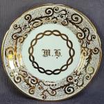 Talíř s monogramem, zn. P&L (Ostrov u Karl.Varů)  Talíř s monogramem, zn. P&L (Ostrov u Karl.Varů)