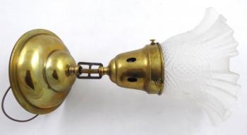 Závěsná malá lampička či světlo Závěsná malá lampička či světlo