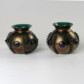 Pár secesních váziček Pár secesních váziček