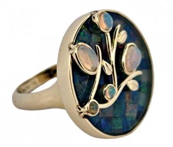 ZLATÝ OPÁLOVÝ PRSTEN S VĚTVIČKOU KVĚTŮ ZLATÝ OPÁLOVÝ PRSTEN S VĚTVIČKOU KVĚTŮ