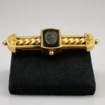 Zlatá brož s kamejí Zlatá brož s kamejí