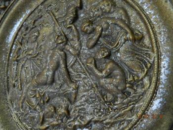 Litinový talíř Litinový talíř