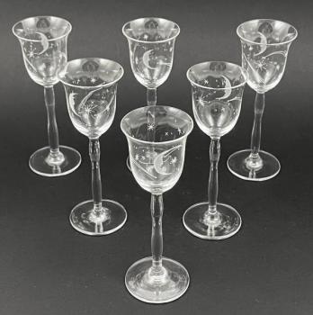 Šest likérových skleniček s hvězdami Šest likérových skleniček s hvězdami