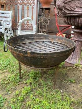 Gril s roštem a uchy   Gril s roštem a uchy