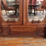 Luxusní starožitná šatní skříň ze zámku Luxusní starožitná šatní skříň ze zámku