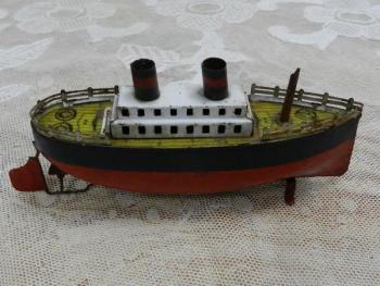 Hračka, plechový parník / loď Hračka, plechový parník / loď