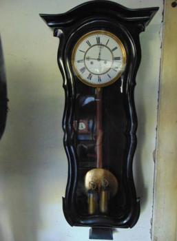 Hodiny pendlovky - houslovky  Hodiny pendlovky - houslovky