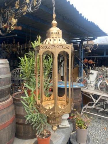 Lucerna zdobená Lucerna zdobená