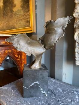 Bronzová plastika Bronzová plastika