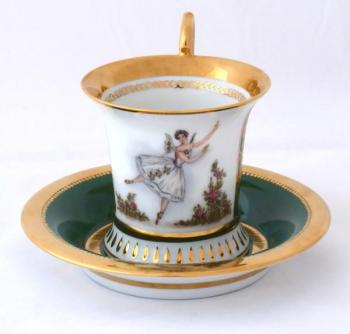 Šálek s miniaturou baletky Carlotta Grisi, Slavkov Šálek s miniaturou baletky Carlotta Grisi, Slavkov