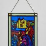 Závěsná vitráž s rytířským motivem a hradem  Závěsná vitráž s rytířským motivem a hradem