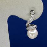 Au 750/1000/5,65 g, říční perly, brilianty 0,24 ct Au 750/1000/5,65 g, říční perly, brilianty 0,24 ct