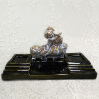 Keramický kalamář s putti - V.D.K. Bechyně Keramický kalamář s putti - V.D.K. Bechyně