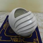 Art Deco bílá keramická váza Art Deco bílá keramická váza