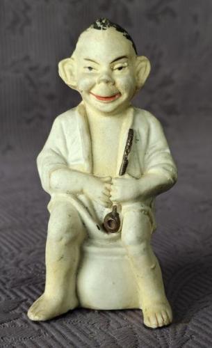 Chlapec na nočníku Chlapec na nočníku