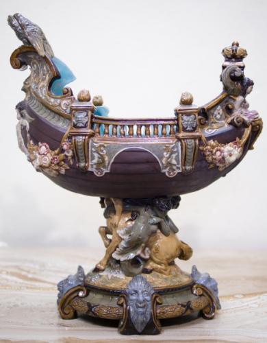 Starožitná majoliková žardiniéra Starožitná majoliková žardiniéra