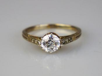 Art deco zlatý prsten s diamanty Art deco zlatý prsten s diamanty