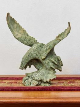 Socha stylizovaného orla z mastku  Socha stylizovaného orla z mastku