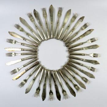 63. Stříbrný rybí servis pro 18 osob 63. Stříbrný rybí servis pro 18 osob