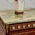 Televizní skříň s mramorovou deskou  Televizní skříň s mramorovou deskou