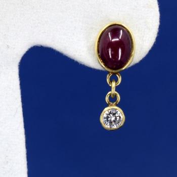 Zlaté náušnice s rubíny a brilianty Zlaté náušnice s rubíny a brilianty