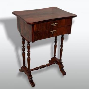 Odkládací stolek   /  T 7754 Odkládací stolek   /  T 7754