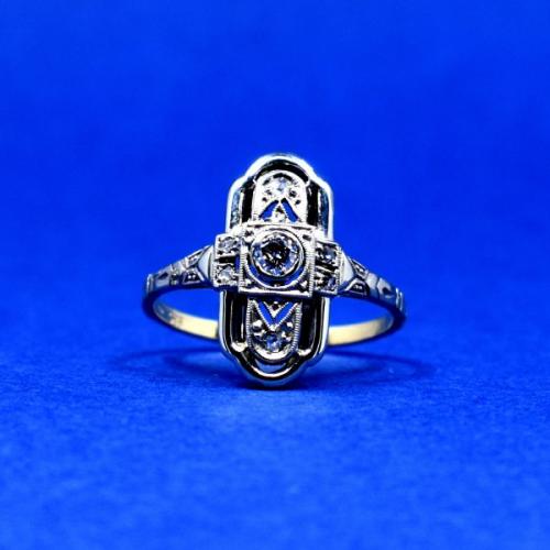 Bílozlatý prsten s briliantem Bílozlatý prsten s briliantem