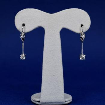 Bílozlaté náušnice s brilianty Bílozlaté náušnice s brilianty