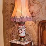 Párové stolní lampy Satsuma z období Meidži Párové stolní lampy Satsuma z období Meidži